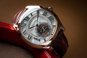 The fine replica Drive De Cartier W4100013 watches are worth for men.