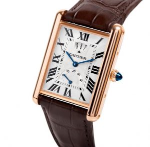 The large size replica Cartier Tank Louis Cartier W1560003 watches have silver-plated dials.