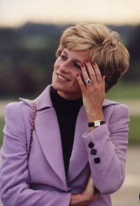 Princess Diana loves the gold fake Cartier Tank.