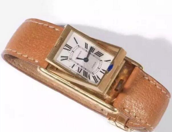 The Cartier Tank Basculante is artistic and special.